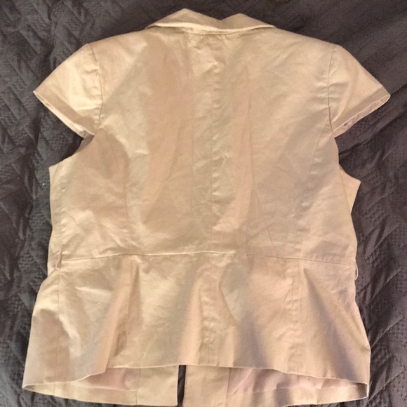 Cap Sleeve Vest - Picture 2 of 4